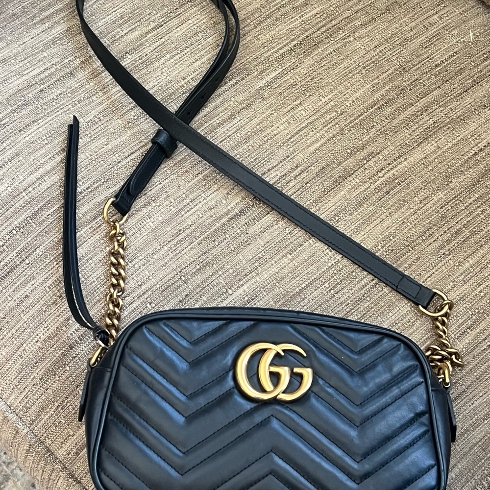 Gucci Double G Marmont- Small